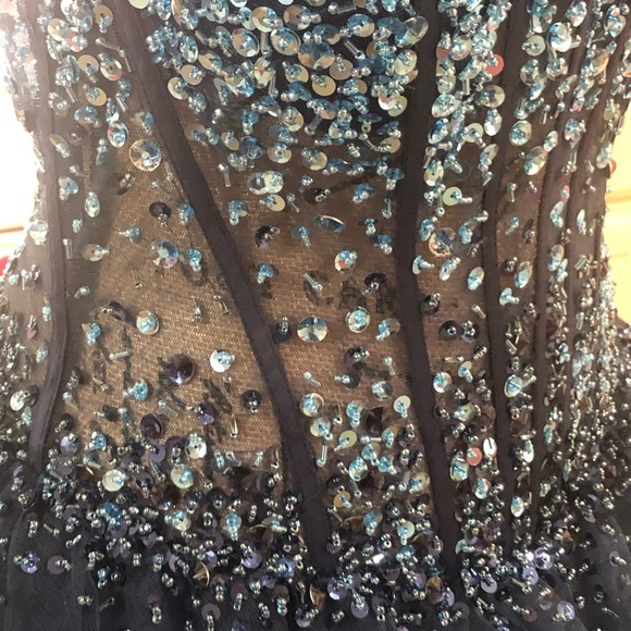 Navy blue prom dress - Picture 8 of 10